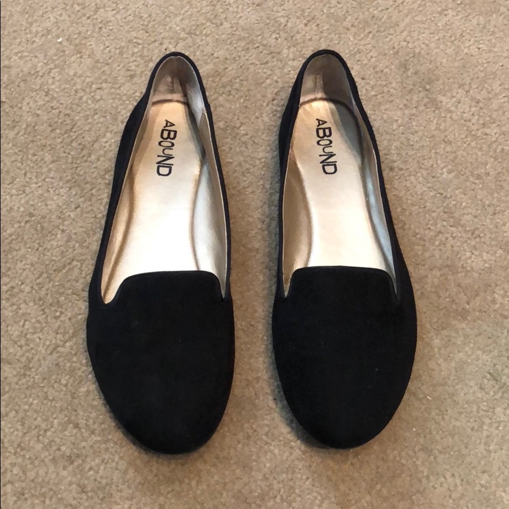 Classic Abound black suede flats